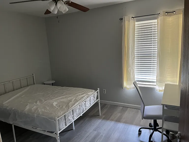 904 University Oaks Blvd #96 — Photo 5