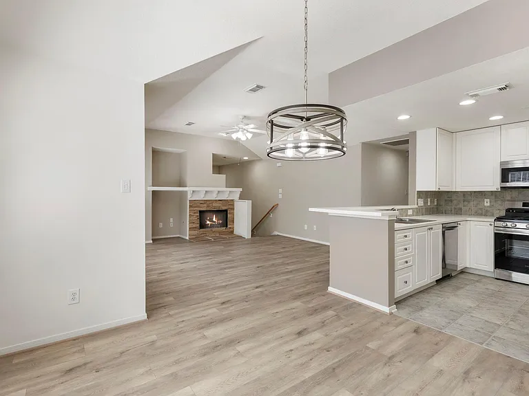 67 Woodlily Pl — Photo 8