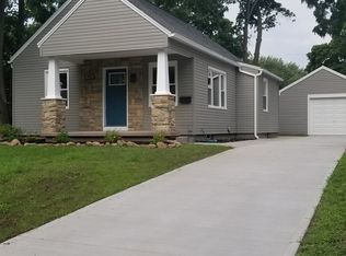 141 Montcalm Dr, Rochester, NY 14617