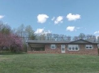 684 Pleasant Hill Rd, Lenoir, NC 28645