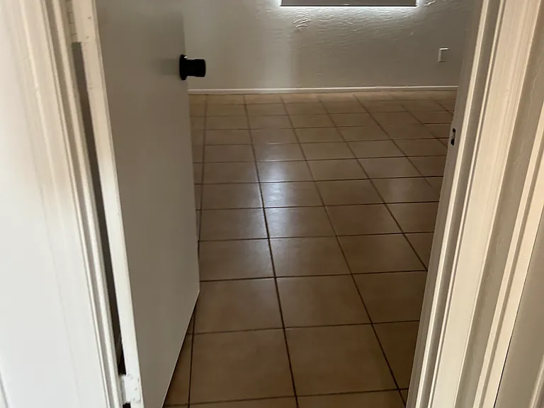 2822 E Mobile Ln #2 — Photo 4