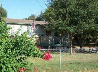 117 Lake St, Lake City, TX 78368