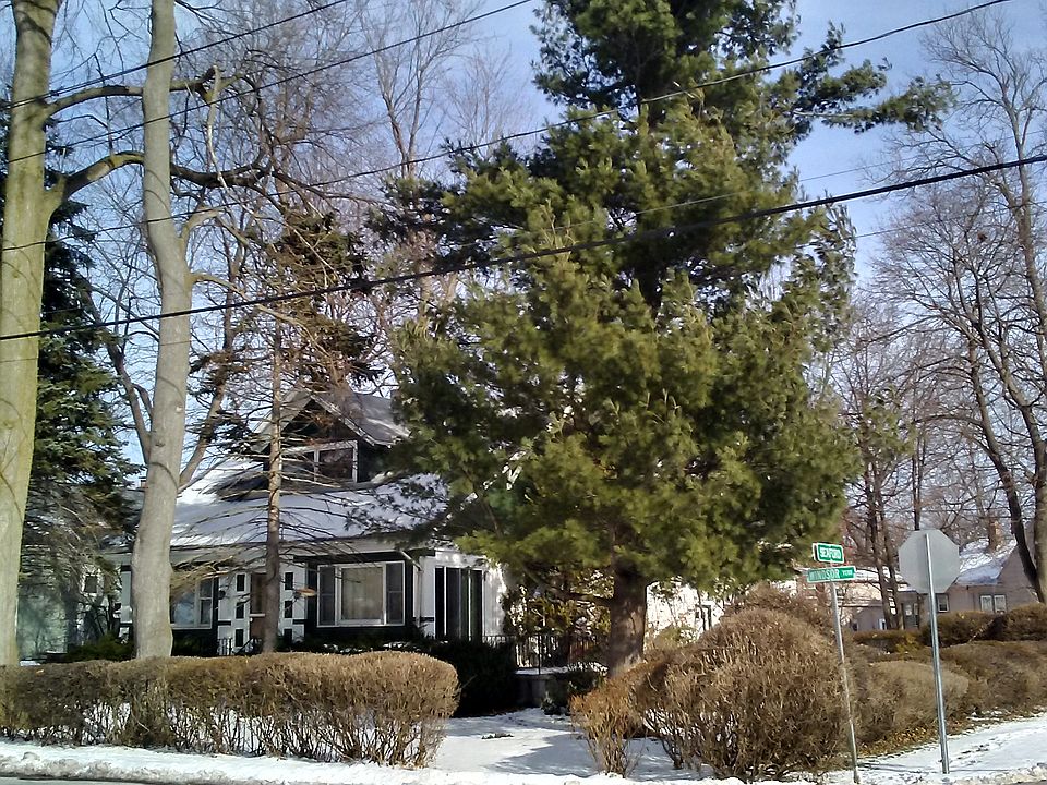 1st image of 4521 Windsor Ter