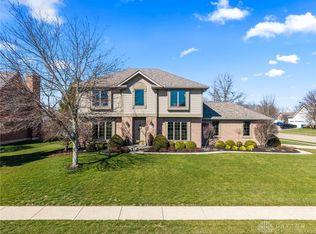 807 Claymore Ct, Tipp City, OH 45371