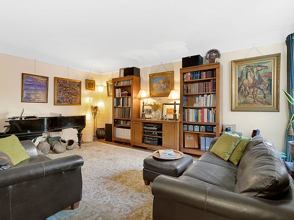 2nd image of 71 Ocean Pkwy APT 5N