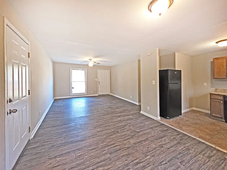 2332 Baywood Dr SE — Photo 9