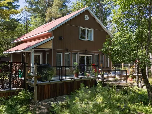1075 Leonard Lake 2 Rd, Muskoka Lakes, ON P1L 1W8