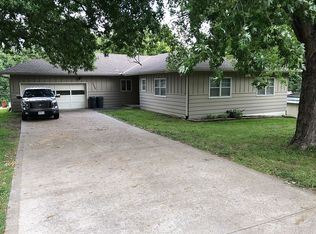 3905 Patee St, Saint Joseph, MO 64507