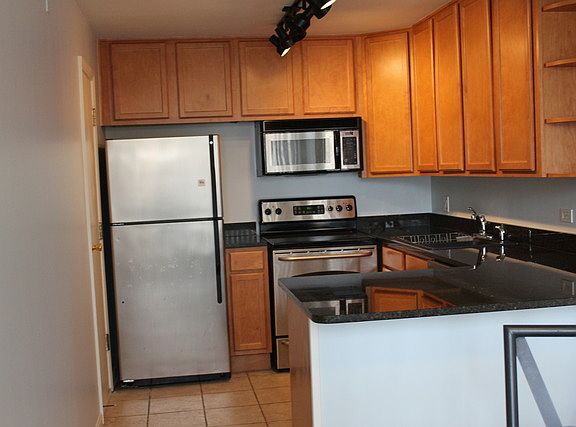 2nd image of 1603 Fairway Dr APT 1E
