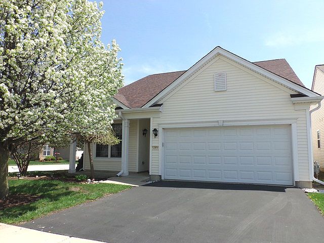 1st image of 12464 Castle Rock Dr