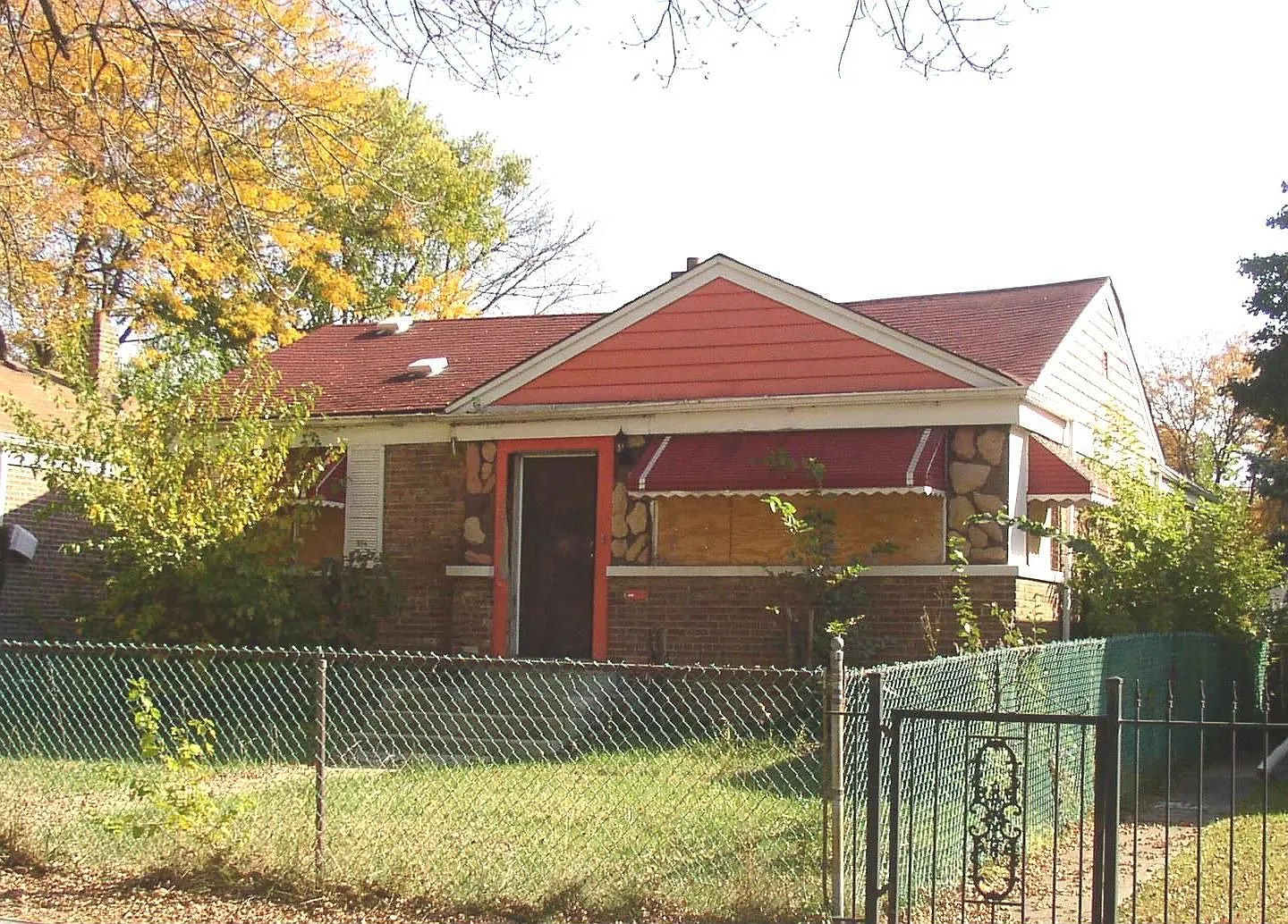 9907 S Clyde Ave photo 1