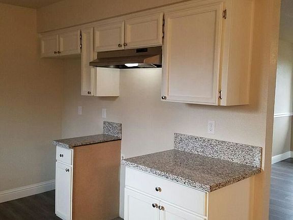 4th image of 1333 W Andrews Ave