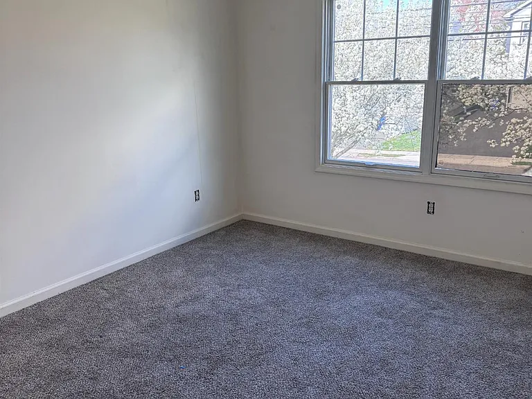 449 Avenel St — Photo 12