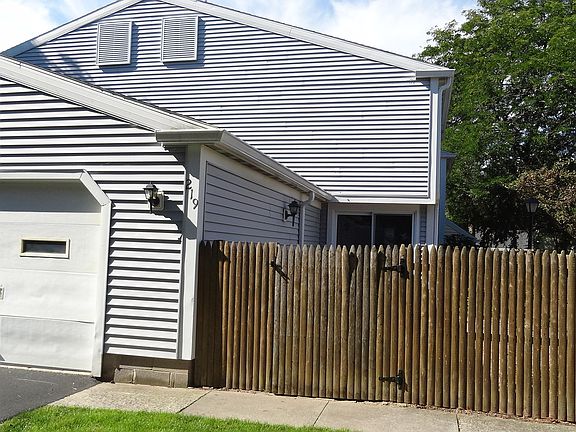 2nd image of 219 Greenway Blvd
