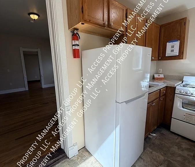 236 Prospect Ave NE #B — Photo 4