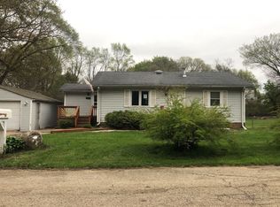 917 N Horace Ave, Rockford, IL 61101