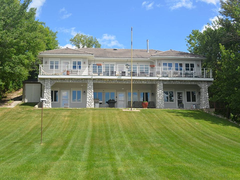 1st image of 235 Birchwood Hts