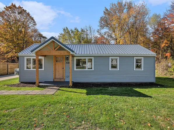 4380 Fikes Rd, Benton Harbor, MI 49022