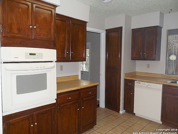 3rd image of 2407 Shadow Cliff St