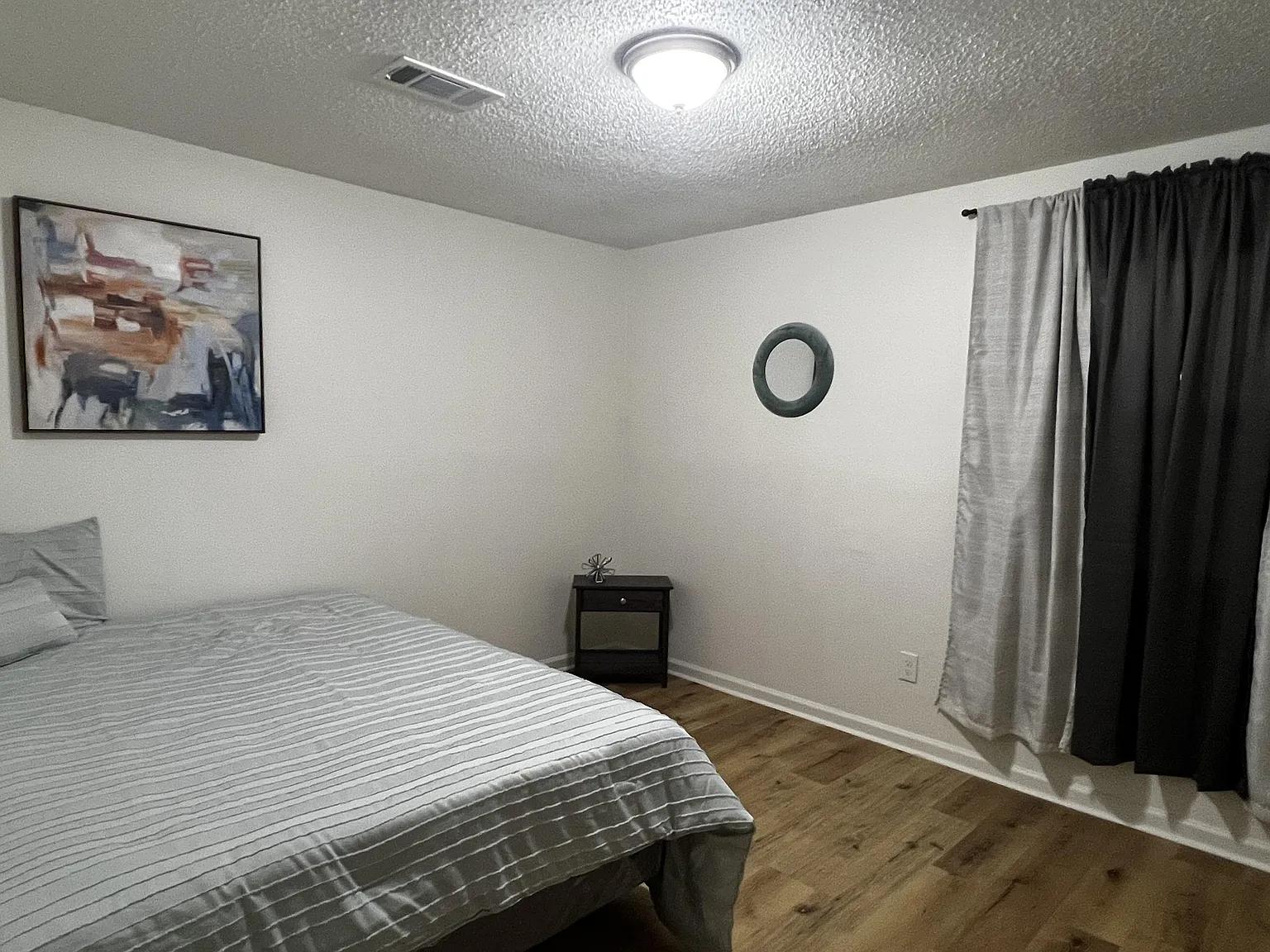4 bed, 3.0 bath, 3000 sqft, $819 — Photo 3