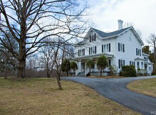 2426 New Hackensack Rd, Poughkeepsie, NY 12603