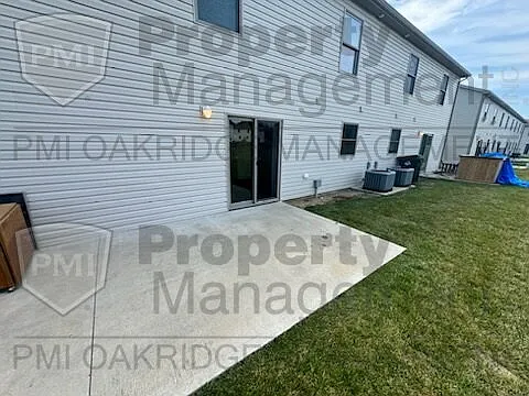771 Meadow Glen Ave — Photo 3
