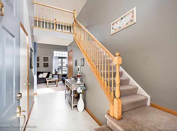 3rd image of 1895 Waverly Way #0