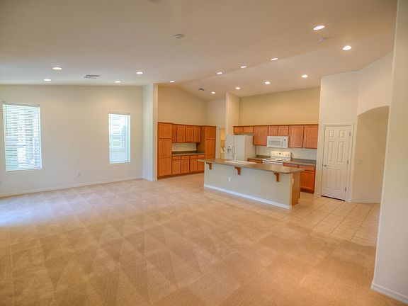4th image of 691 W Shadow Wood St