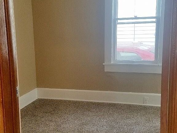 3rd image of 3457 W 46th St