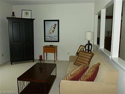 5th image of 8246 Stoney Brook Dr