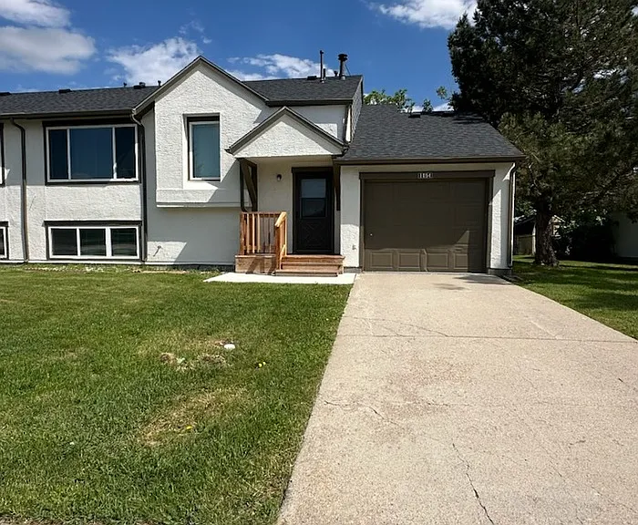 1054 Sitting Bull Ct — Photo 1