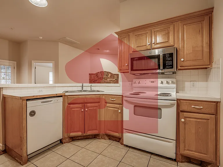 2711 Silvertree Dr — Photo 19