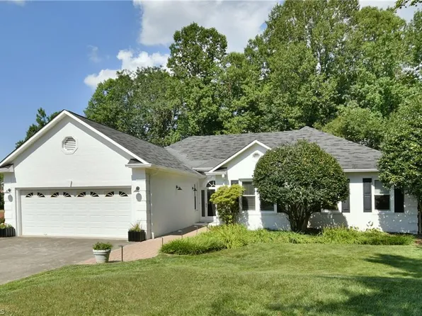 8416 Kinsale Ct, Clemmons, NC 27012