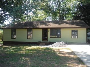 19 Windsor Dr, Winder, GA 30680