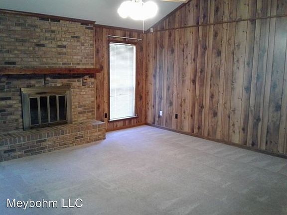 3rd image of 2706 Ashfield Ct