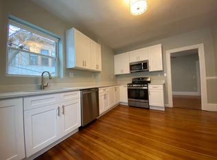 116 Winthrop Rd APT 4, Brookline, MA 02445