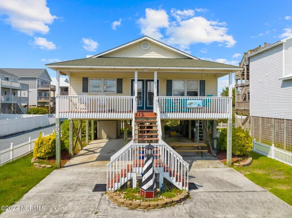 905 Broadway Street, Surf City, NC 28445