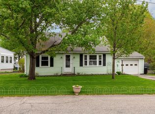 13 Joy St, Springvale, ME 04083