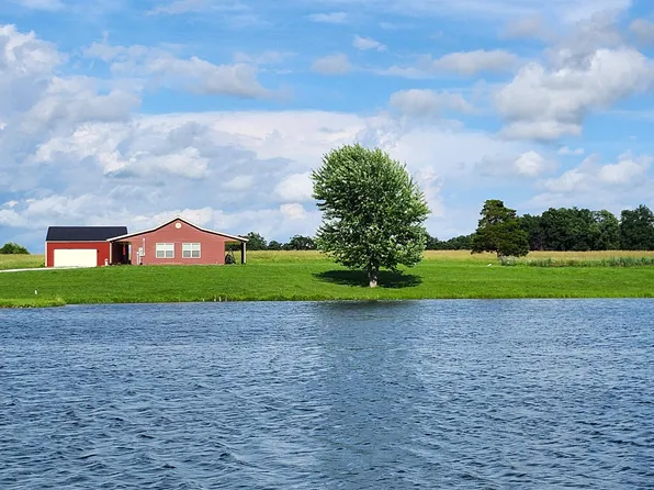 3592 County Road 1450, Moberly, MO 65270