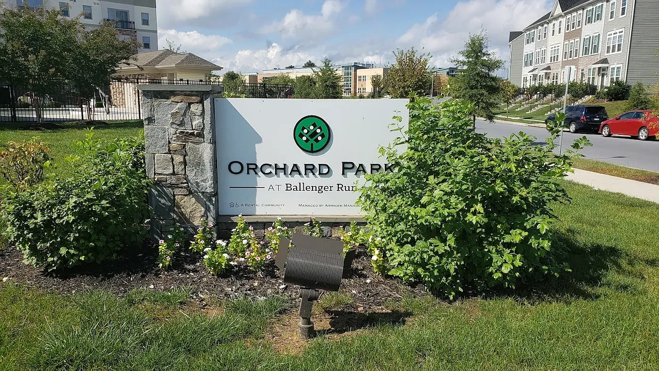 Orchard Park at Ballenger Run Apts — Photo 1