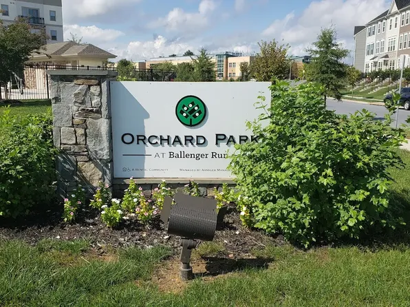 Orchard Park at Ballenger Run Apts, 5234 Black Locust Dr #91780f643, Frederick, MD 21703