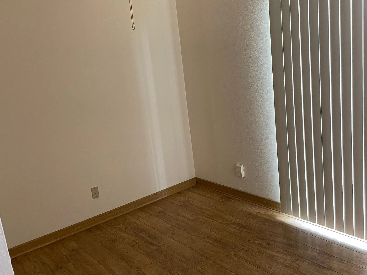 3 bed, 2.5 bath, 1223 sqft, $3,360 — Photo 3