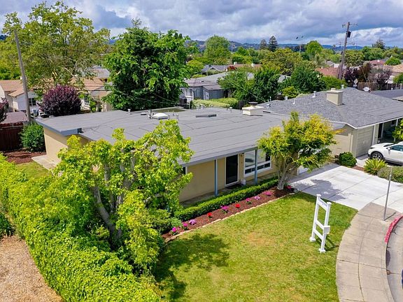 5th image of 4008 Casanova Dr