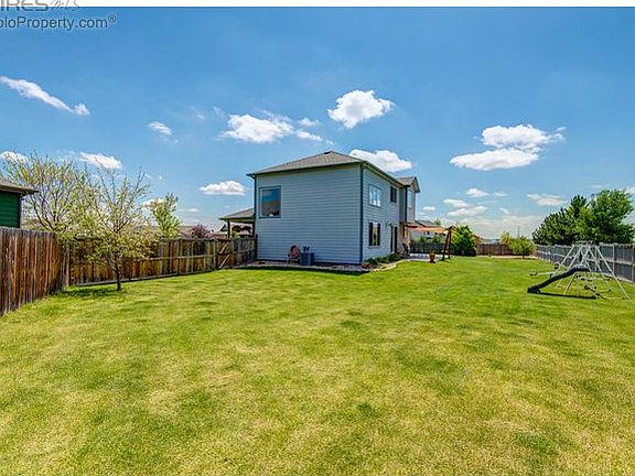 2nd image of 553 Kinnikinnik Ct