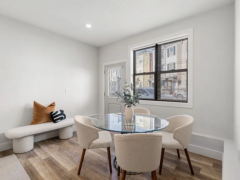 181 Bennington St #1 — Photo 15