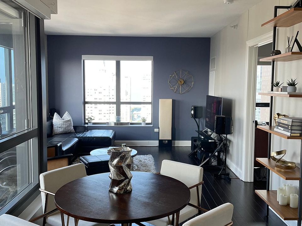 1st image of 409 N Clark St #4311