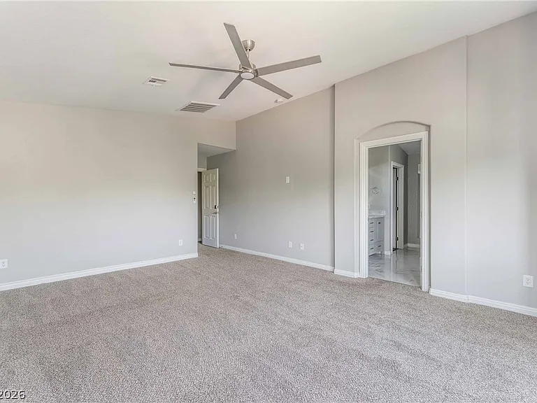 6048 Stern Cove Ct — Photo 10