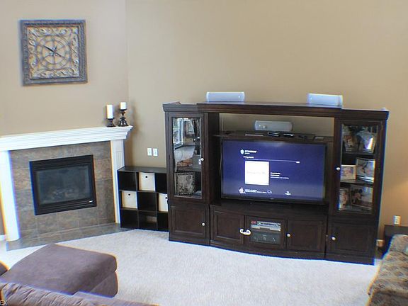 4th image of 27107 Waterside Dr