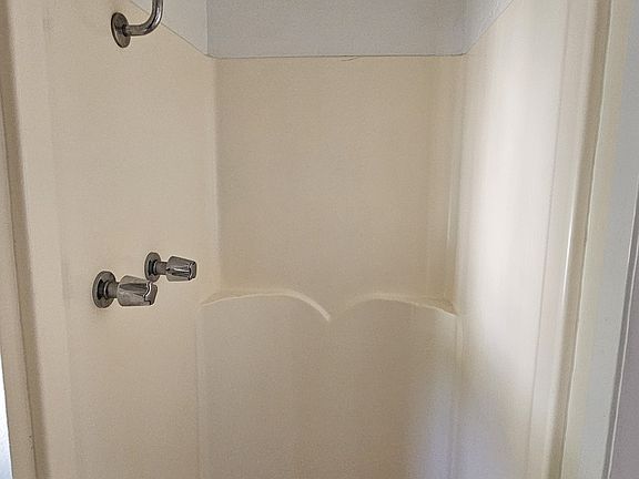 5th image of 4121 W I St #1
