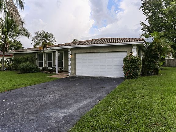 3rd image of 8719 NW 19th Dr